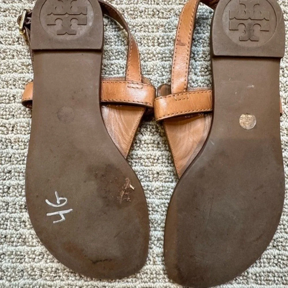 Tory Burch Sandals Leather Thong Buckle Tan‎ Gold Hardware